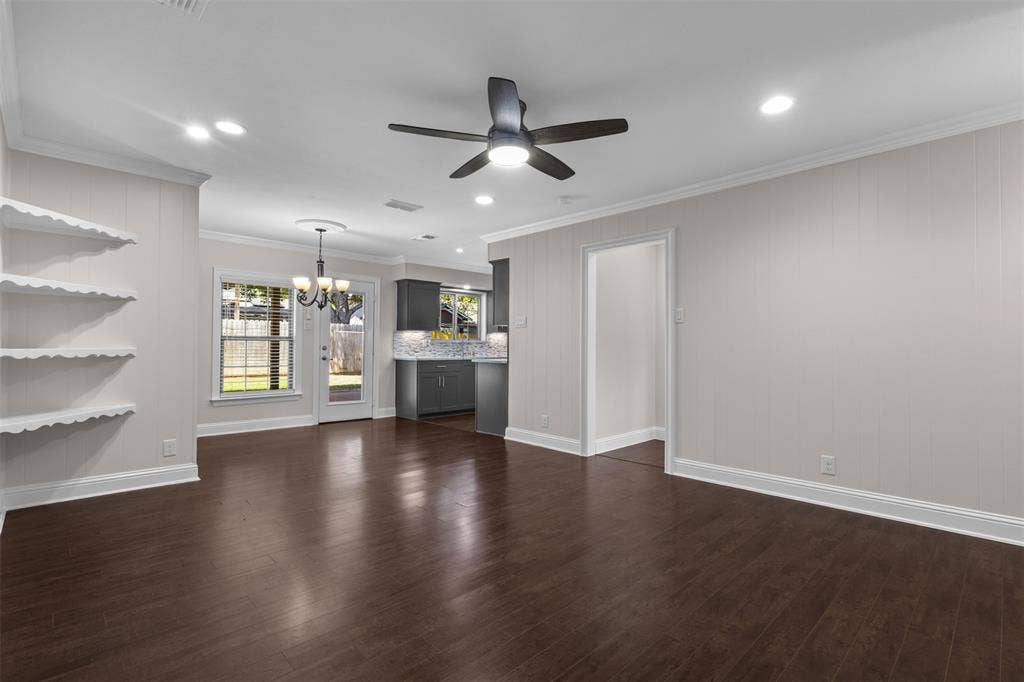 2441 Miller Street, Grand Prairie, TX 75051 2441 Miller Street, Grand Prairie, TX 75051