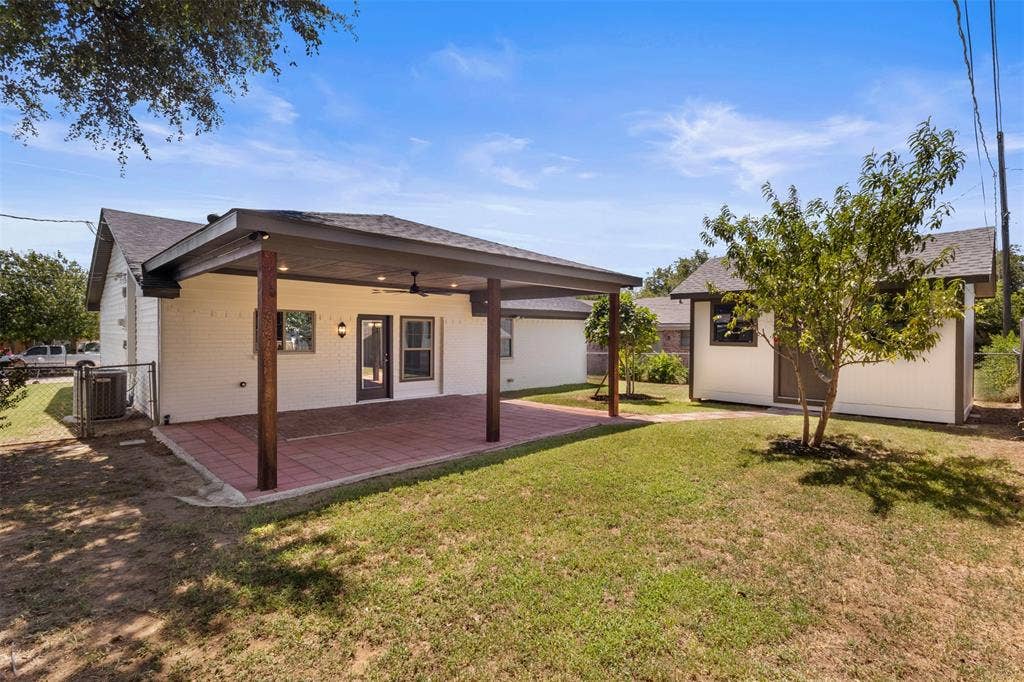 2441 Miller Street, Grand Prairie, TX 75051 2441 Miller Street, Grand Prairie, TX 75051
