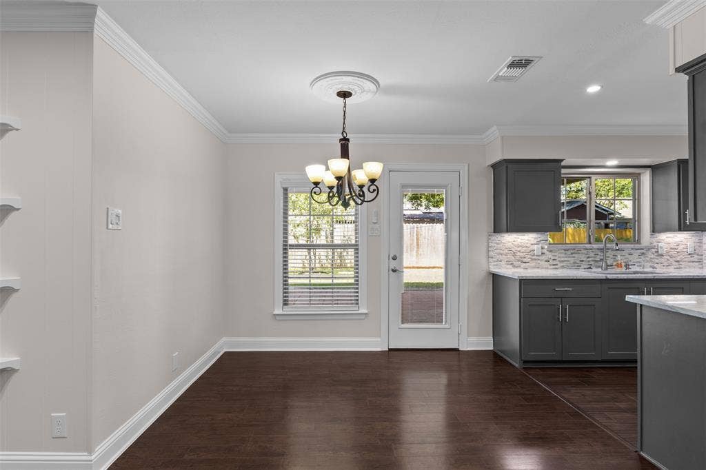 2441 Miller Street, Grand Prairie, TX 75051 2441 Miller Street, Grand Prairie, TX 75051