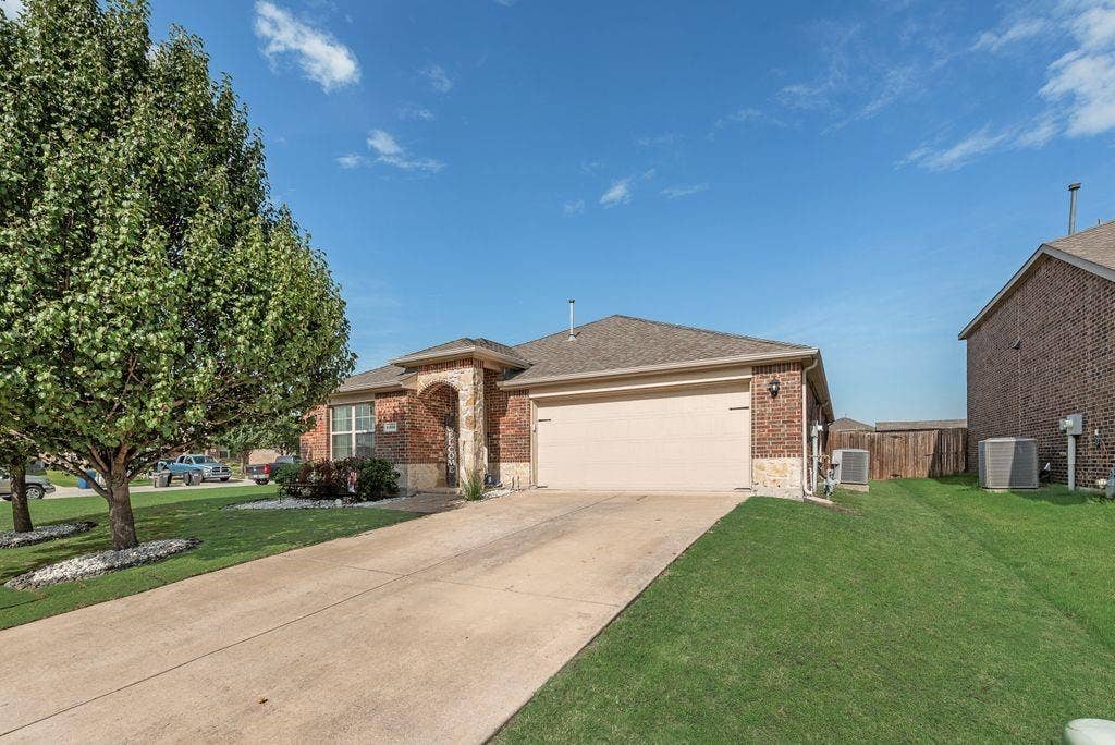 1204 Savannah Ridge Drive, Princeton, TX 75407 1204 Savannah Ridge Drive, Princeton, TX 75407