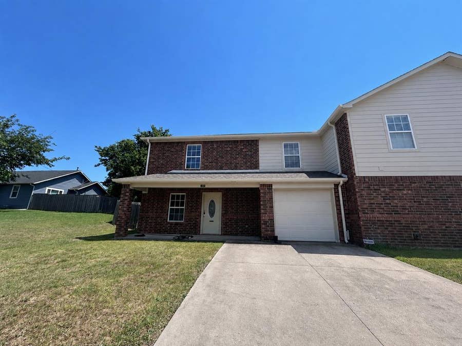 Property photo for 1101 E College Street, Princeton, TX