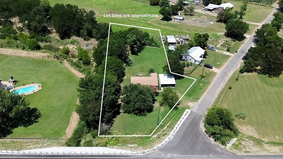Property photo for 4860 Heritage Parkway, Leroy, TX