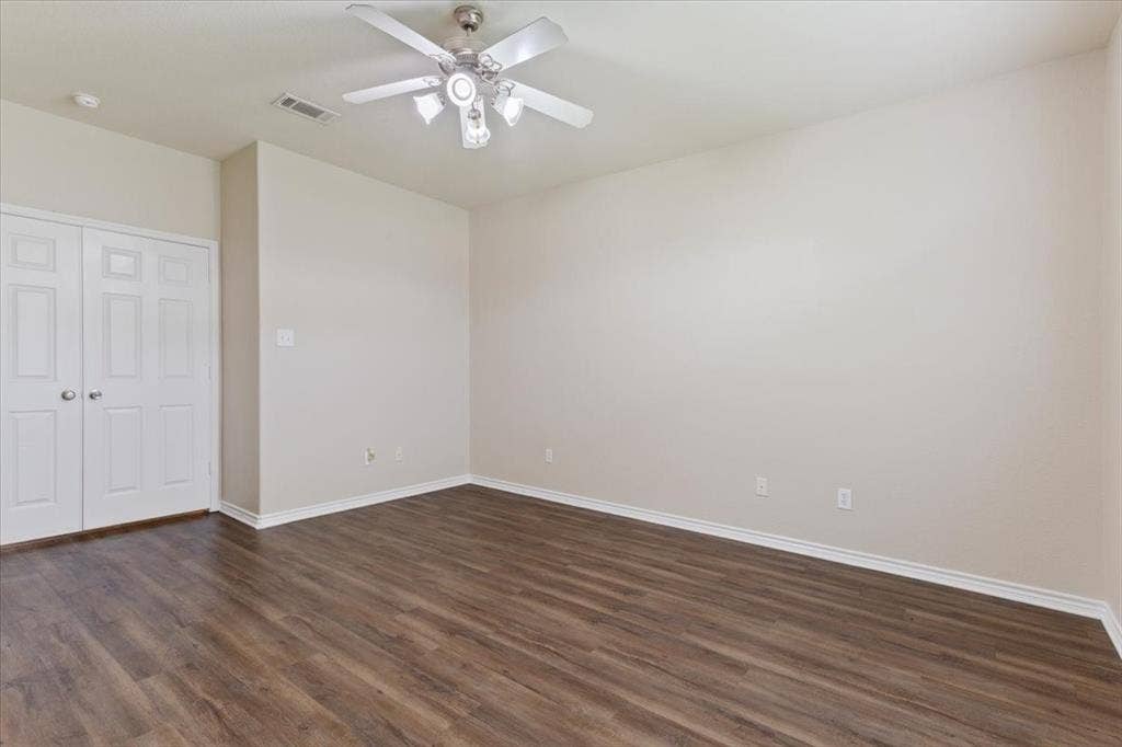 6537 Mundo Drive, Waco, TX 76712 6537 Mundo Drive, Waco, TX 76712