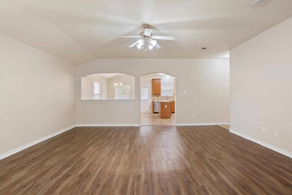 6537 Mundo Drive, Waco, TX 76712 6537 Mundo Drive, Waco, TX 76712