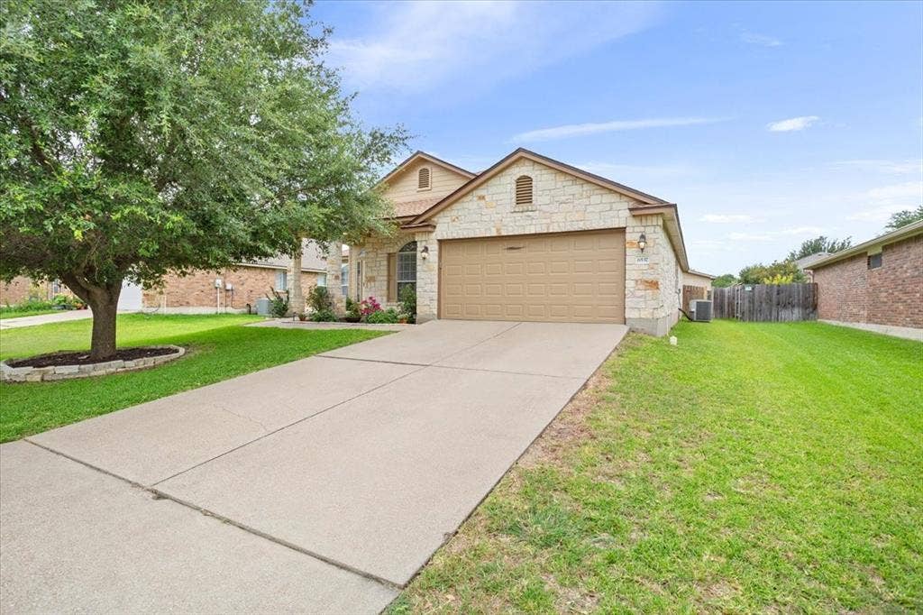 6537 Mundo Drive, Waco, TX 76712 6537 Mundo Drive, Waco, TX 76712
