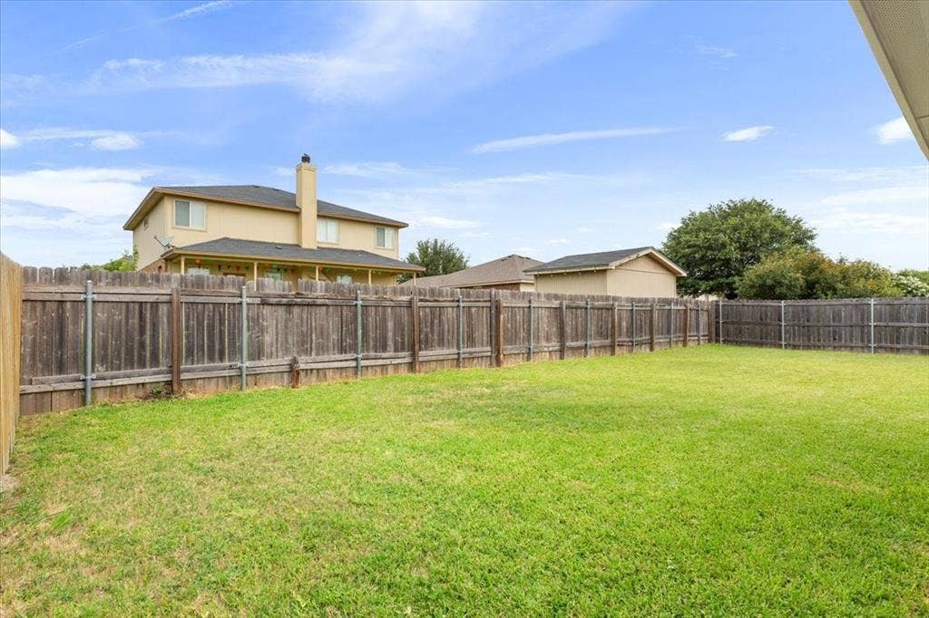 6537 Mundo Drive, Waco, TX 76712 6537 Mundo Drive, Waco, TX 76712
