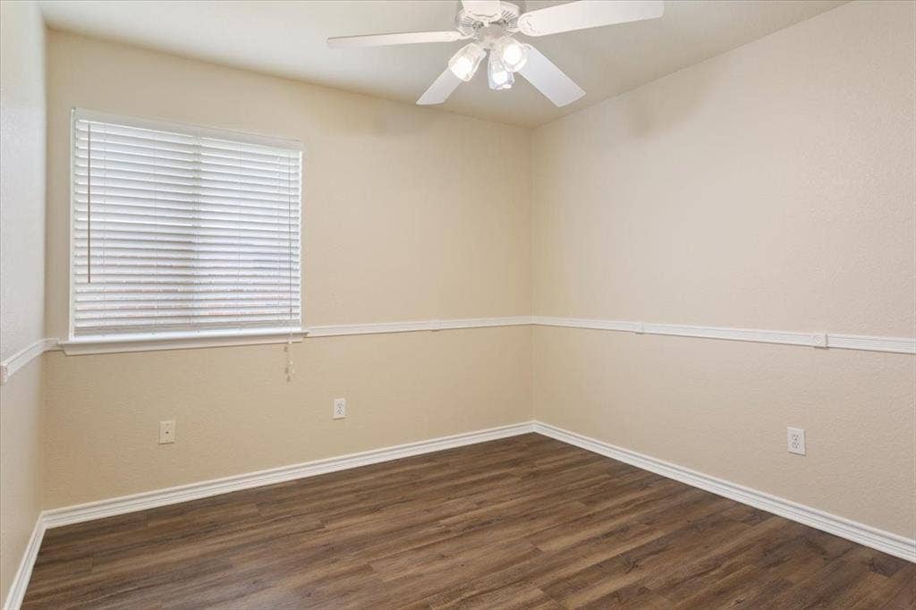 6537 Mundo Drive, Waco, TX 76712 6537 Mundo Drive, Waco, TX 76712