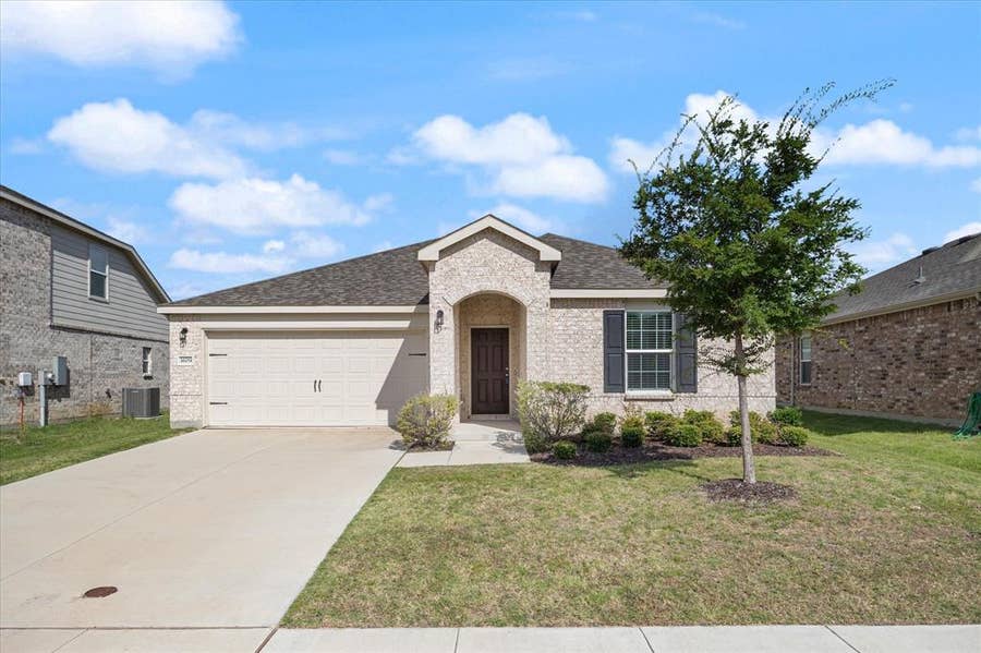 Property photo for 1609 Silas Drive, Forney, TX