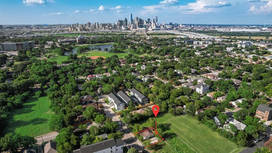 Property photo for 410 N Patton Avenue, Dallas, TX