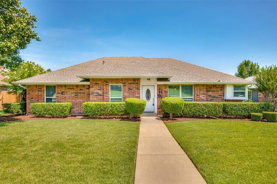 Property photo for 310 Barclay Avenue, Coppell, TX