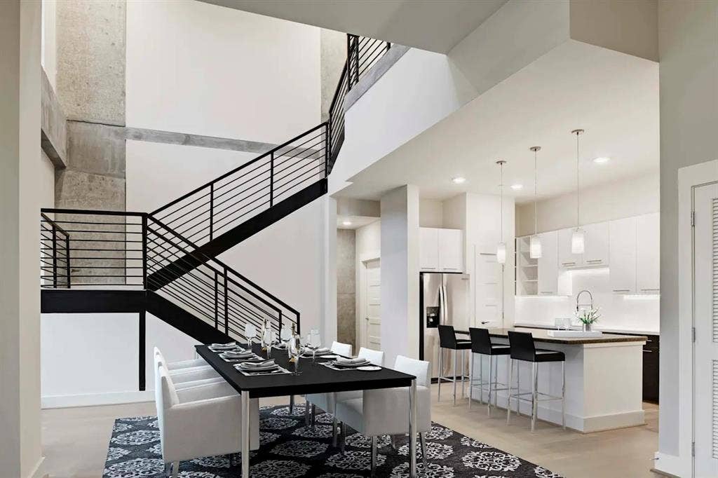 2727 Travis Street, #850, Houston, TX 77006 Move in by August 31 to receive up to 2 weeks FREE + $410 off!Restrictions apply; select apartment homes only. Contact us for details