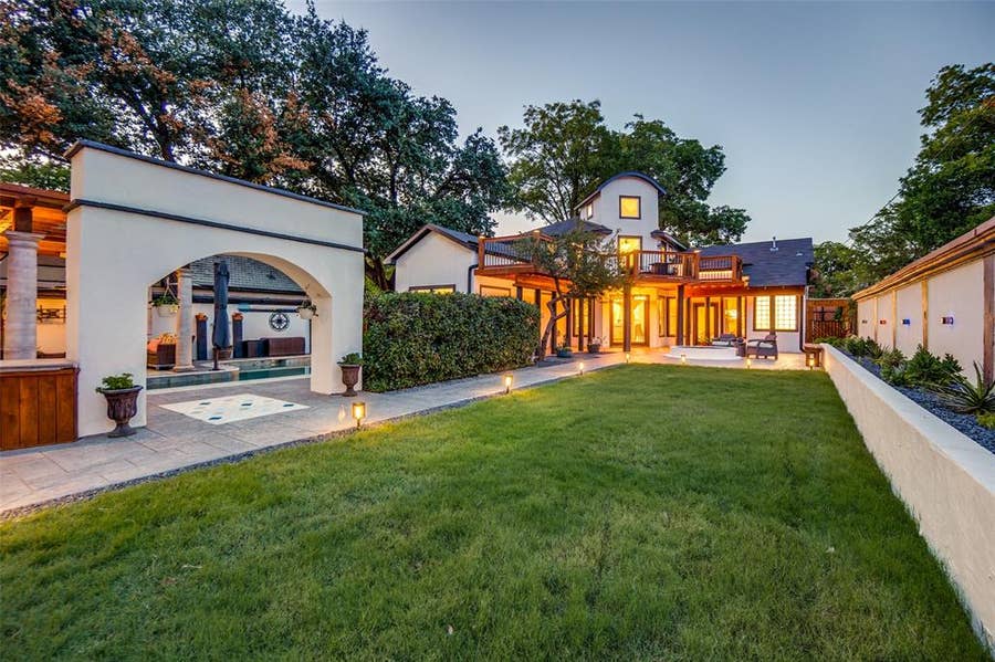 Property photo for 5318 Denton Drive, Dallas, TX
