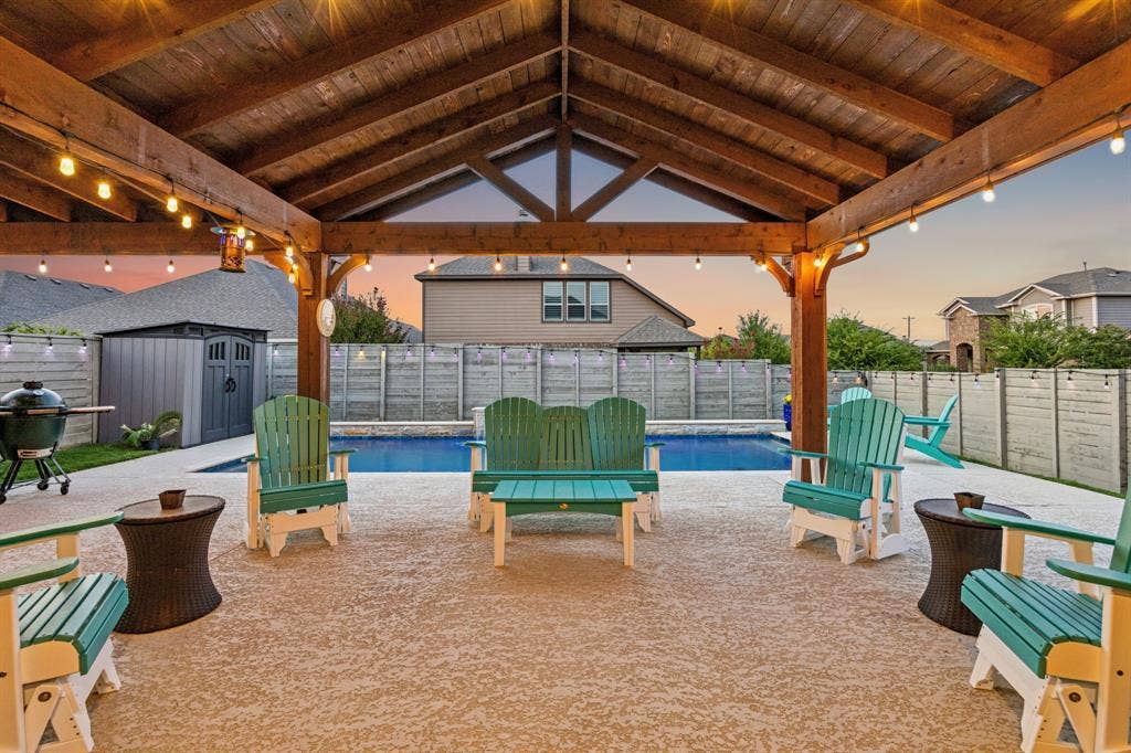 Plenty of space to relax and watch the game and grill out.