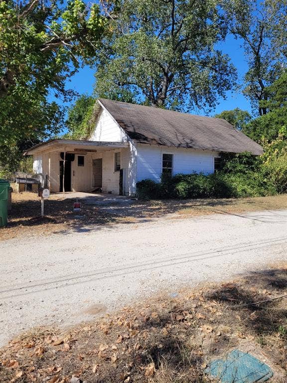 Property photo for 909 Ivan Road, Waco, TX