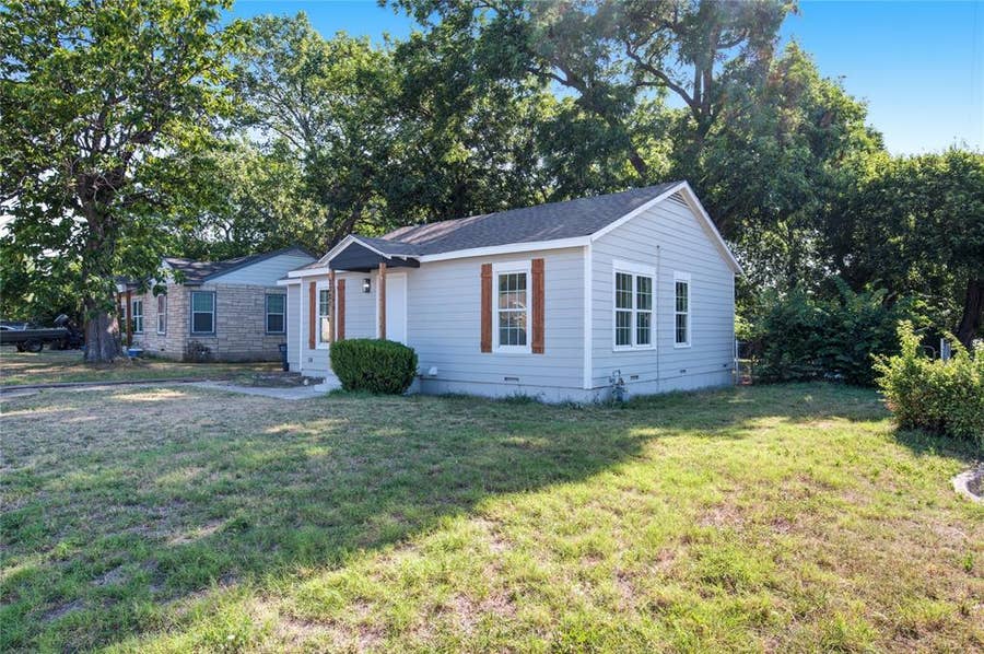 Property photo for 2321 Eastover Avenue, Fort Worth, TX