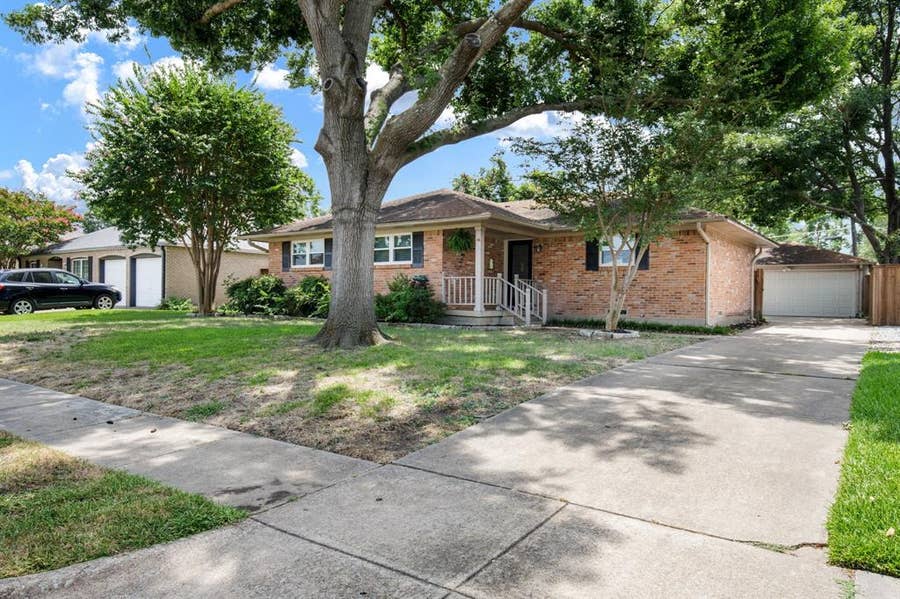 Property photo for 619 Stardust Lane, Richardson, TX