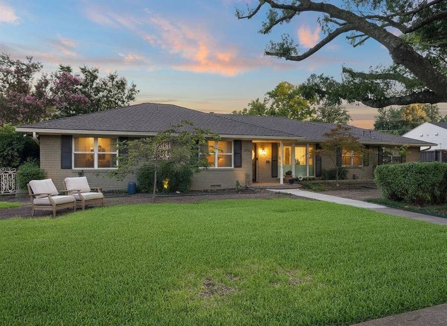 Property photo for 807 Clearwater Drive, Richardson, TX