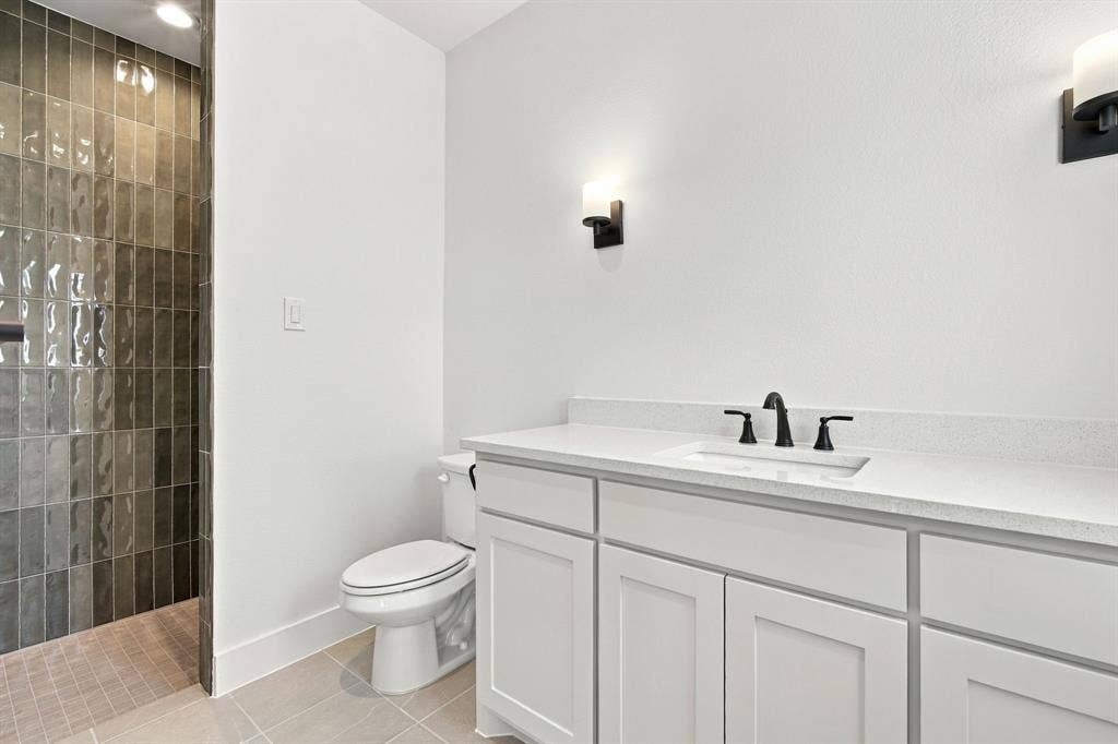 6450 McChesney Drive, Midlothian, TX 76065 6450 McChesney Drive, Midlothian, TX 76065
