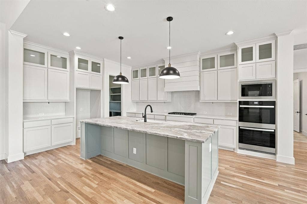 6450 McChesney Drive, Midlothian, TX 76065 6450 McChesney Drive, Midlothian, TX 76065