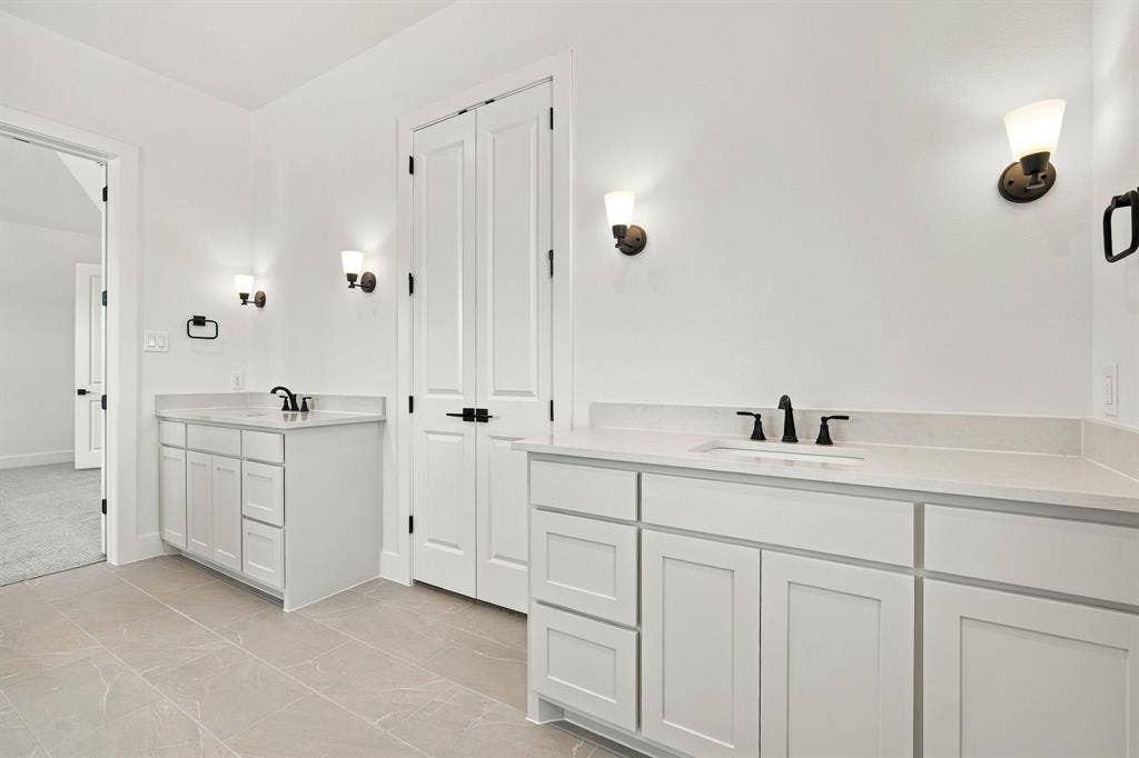6450 McChesney Drive, Midlothian, TX 76065 6450 McChesney Drive, Midlothian, TX 76065