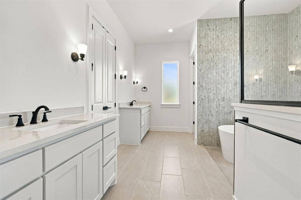 6450 McChesney Drive, Midlothian, TX 76065 6450 McChesney Drive, Midlothian, TX 76065