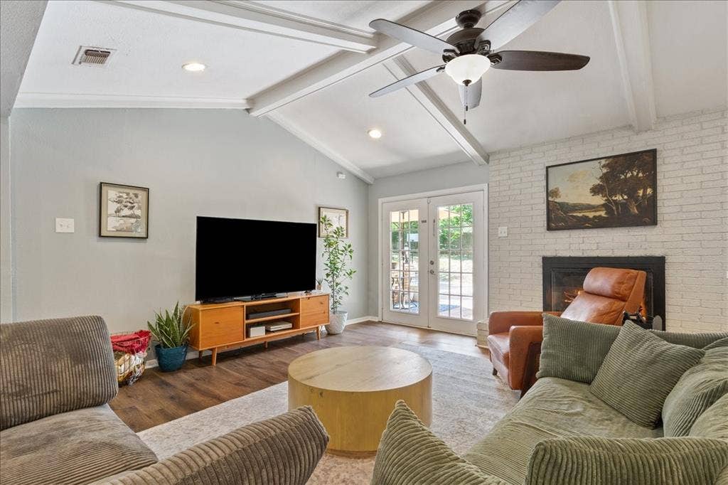 2649 Woodmont Circle, Waco, TX 76710 2649 Woodmont Circle, Waco, TX 76710