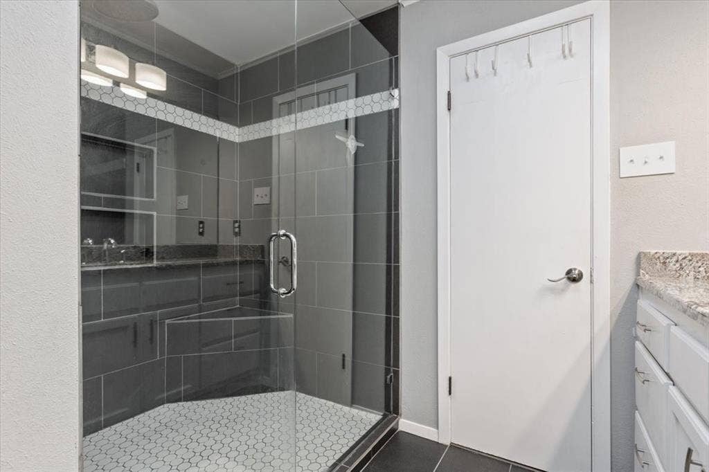 2649 Woodmont Circle, Waco, TX 76710 2649 Woodmont Circle, Waco, TX 76710