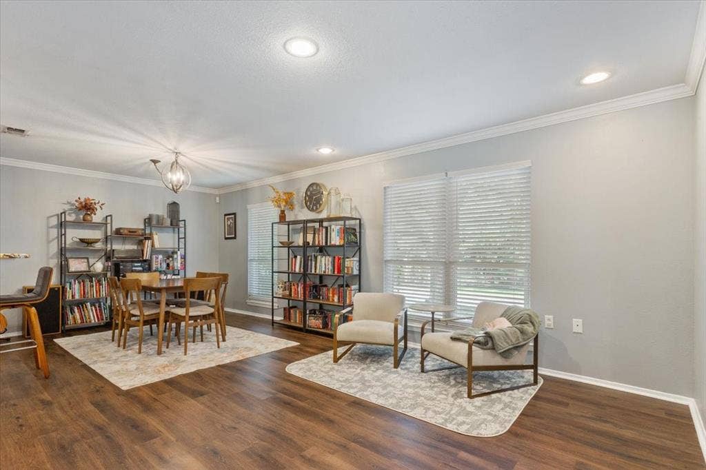 2649 Woodmont Circle, Waco, TX 76710 2649 Woodmont Circle, Waco, TX 76710