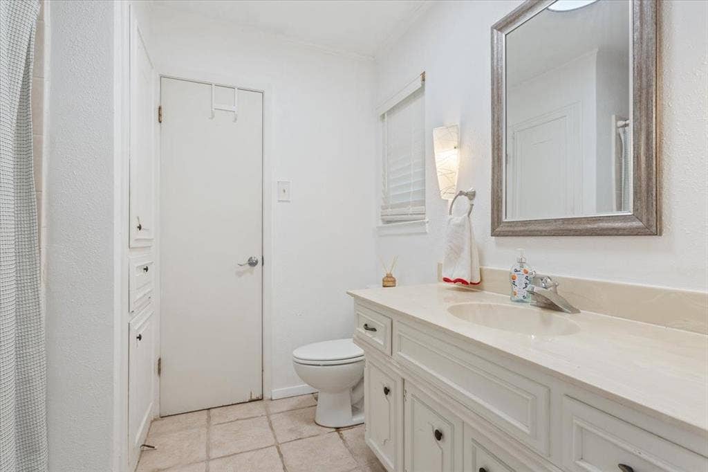 2649 Woodmont Circle, Waco, TX 76710 2649 Woodmont Circle, Waco, TX 76710