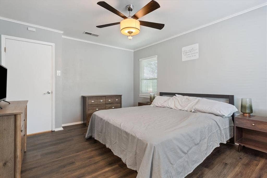 2649 Woodmont Circle, Waco, TX 76710 2649 Woodmont Circle, Waco, TX 76710