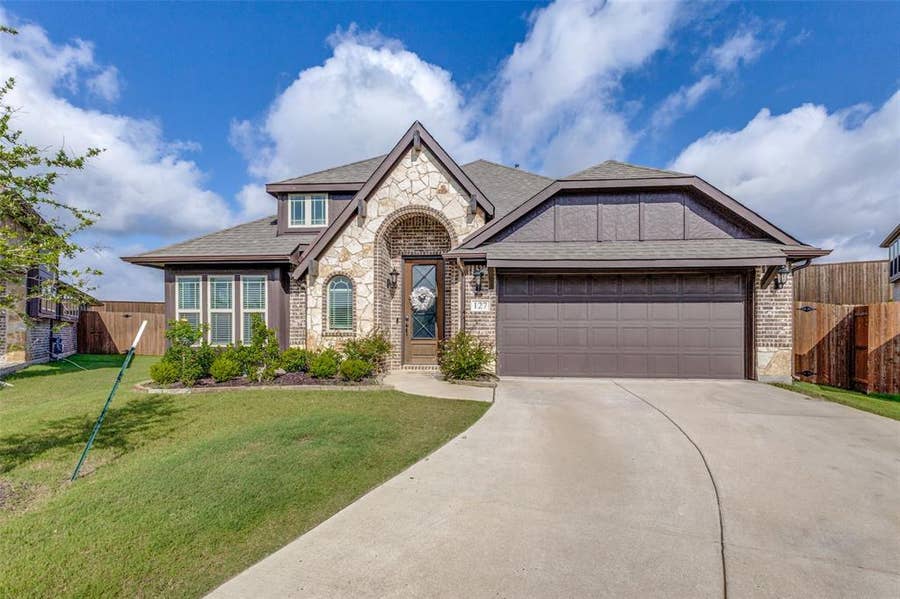 Property photo for 127 Woodlands Way, Balch Springs, TX