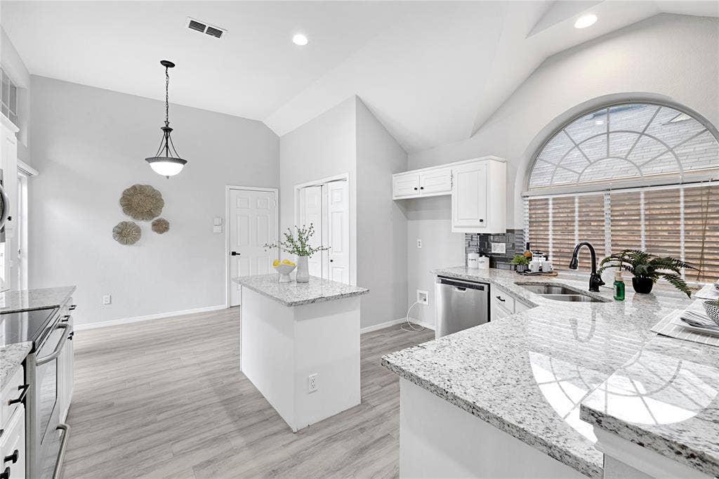 3116 Silver Springs Lane, Richardson, TX 75082