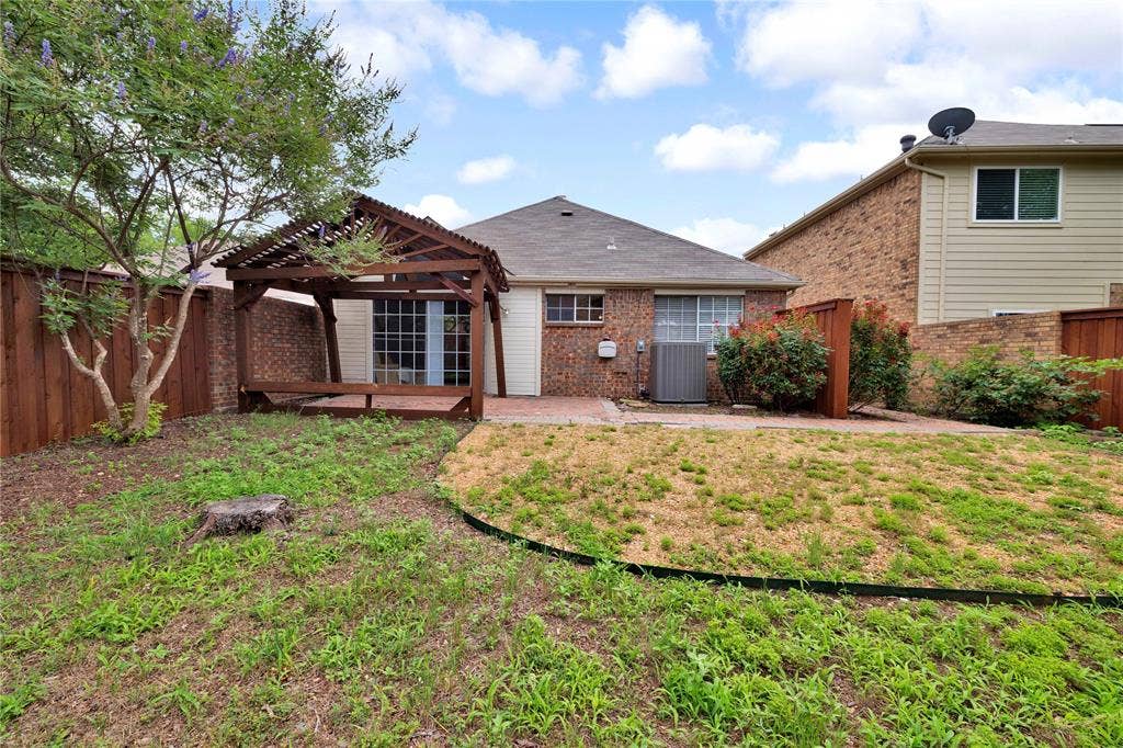 3116 Silver Springs Lane, Richardson, TX 75082