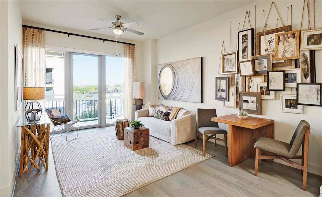 2727 Travis Street, #411, Houston, TX 77006 Move in by July 31 to receive up to 2 weeks FREE!