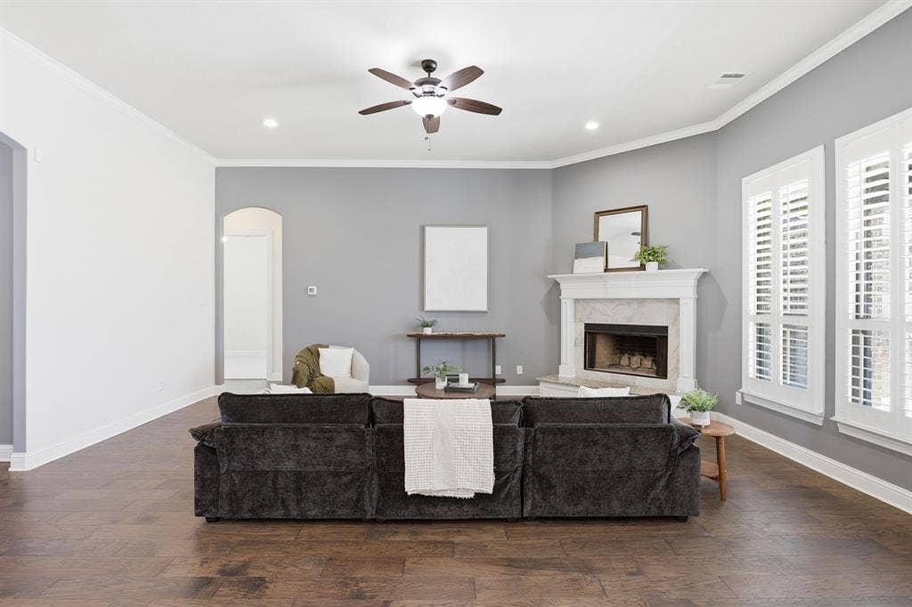 8260 Faithful Drive, Waxahachie, TX 75167 8260 Faithful Drive, Waxahachie, TX 75167