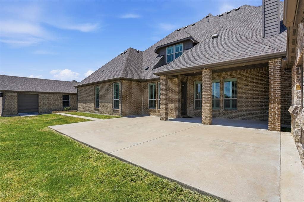 8260 Faithful Drive, Waxahachie, TX 75167 8260 Faithful Drive, Waxahachie, TX 75167