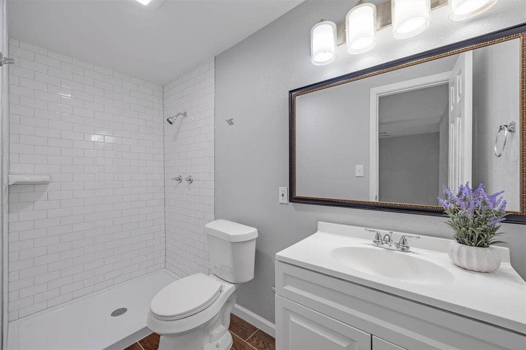 2647 Province Lane, Dallas, TX 75228 2647 Province Lane, Dallas, TX 75228