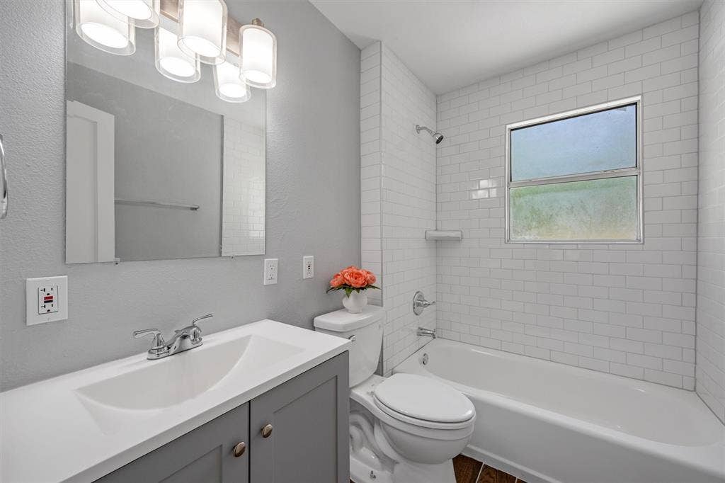 2647 Province Lane, Dallas, TX 75228 2647 Province Lane, Dallas, TX 75228
