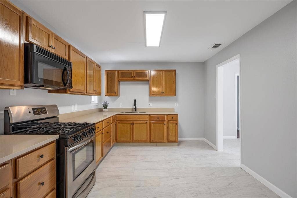 2647 Province Lane, Dallas, TX 75228 2647 Province Lane, Dallas, TX 75228