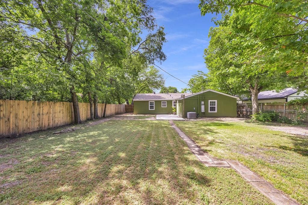 2647 Province Lane, Dallas, TX 75228 2647 Province Lane, Dallas, TX 75228
