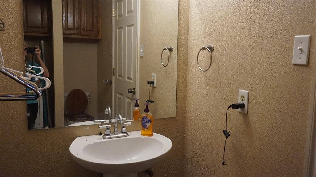417 Gabe Court, Denton, TX 76207 417 Gabe Court, Denton, TX 76207