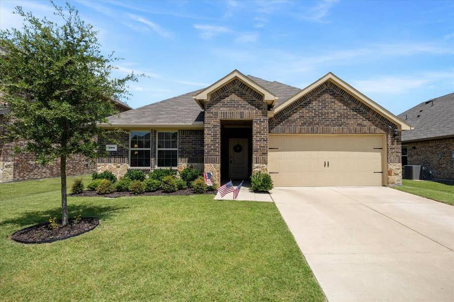 Property photo for 208 Redstone Lane, Caddo Mills, TX