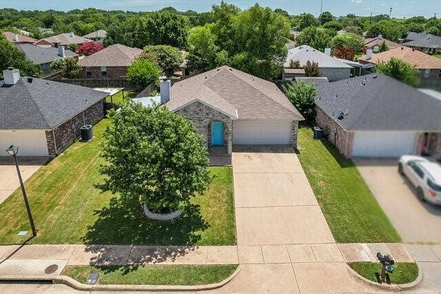 1230 Misty Drive, Midlothian, TX 76065 1230 Misty Drive, Midlothian, TX 76065