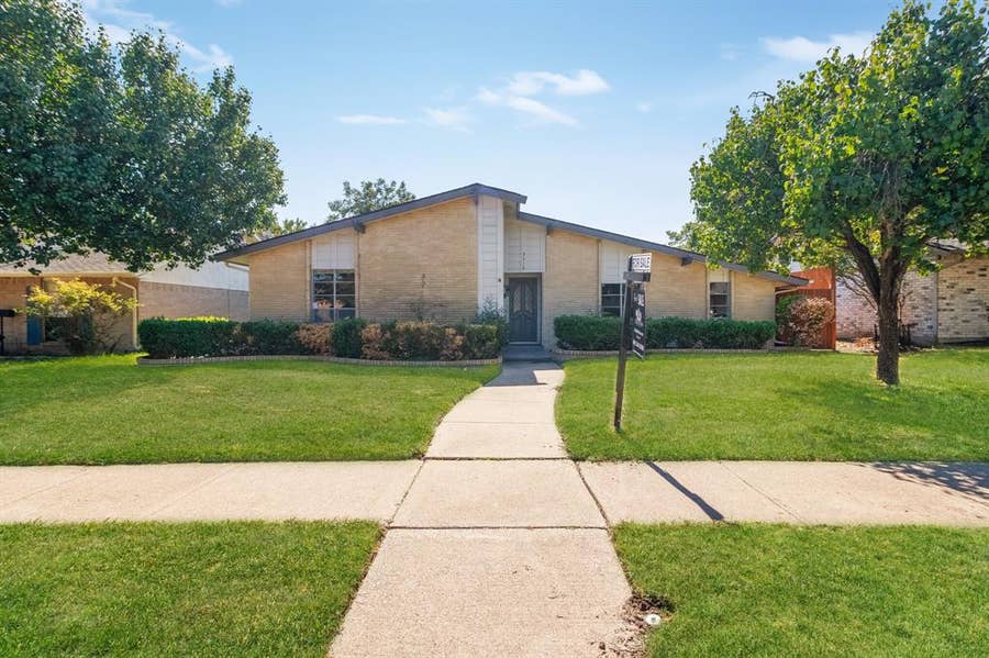 Property photo for 3310 Flagstone Drive, Garland, TX