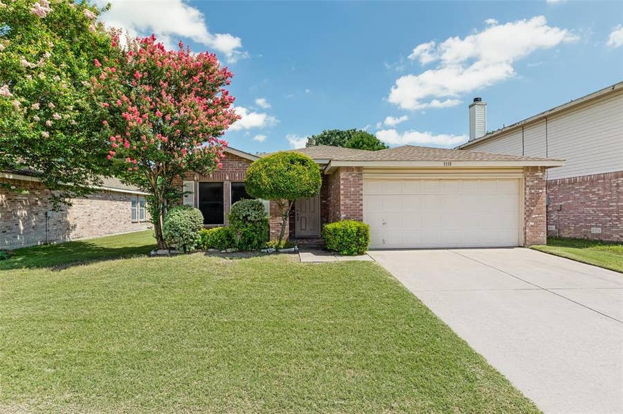 Property photo for 3118 Legend Drive, McKinney, TX