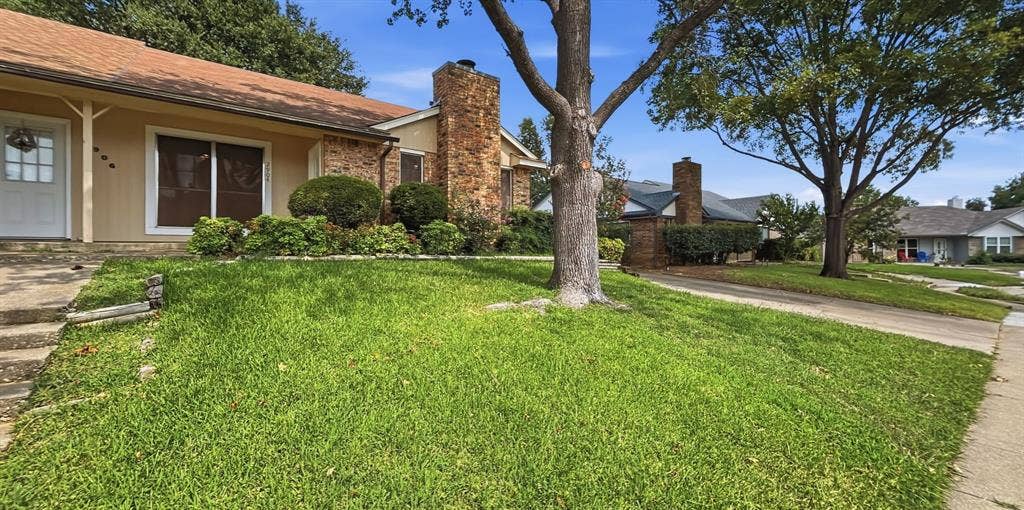 2904 Kathleen Lane, Euless, TX 76039 2904 Kathleen Lane, Euless, TX 76039