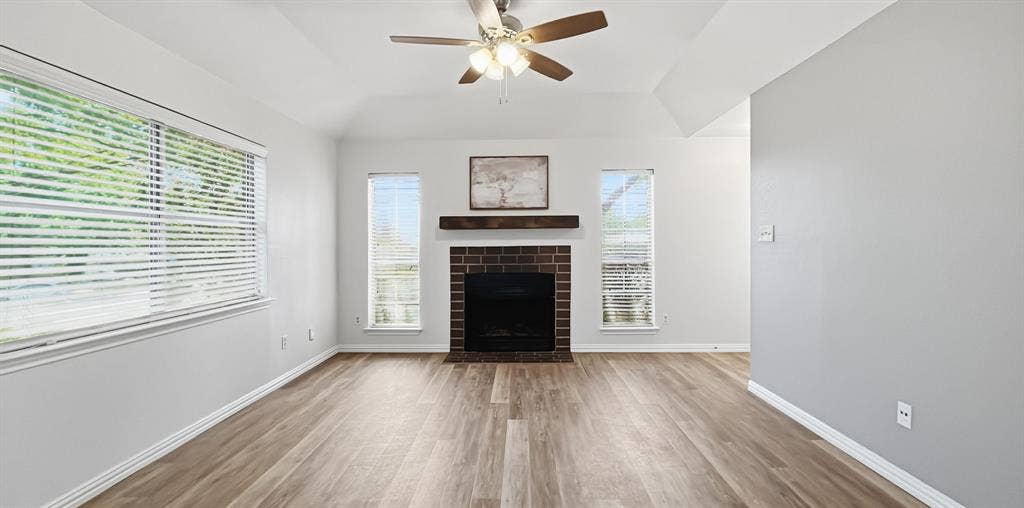 2904 Kathleen Lane, Euless, TX 76039 2904 Kathleen Lane, Euless, TX 76039