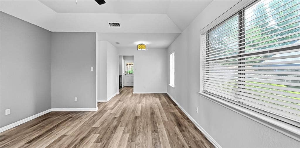 2904 Kathleen Lane, Euless, TX 76039 2904 Kathleen Lane, Euless, TX 76039