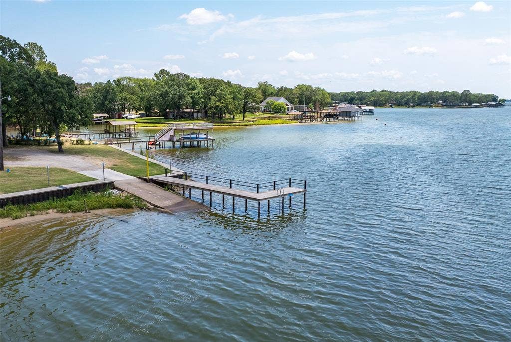 136 Anderson Lane, Mabank, TX 75156 136 Anderson Lane, Mabank, TX 75156
