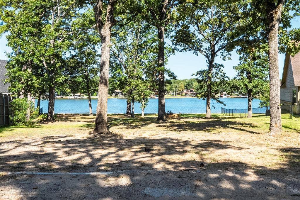 136 Anderson Lane, Mabank, TX 75156 136 Anderson Lane, Mabank, TX 75156